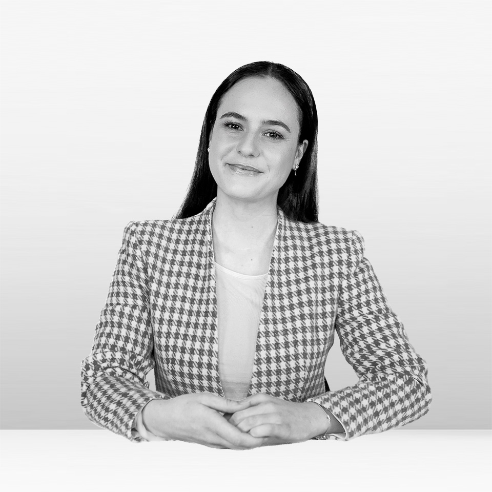 Portrait von Julia Romanin