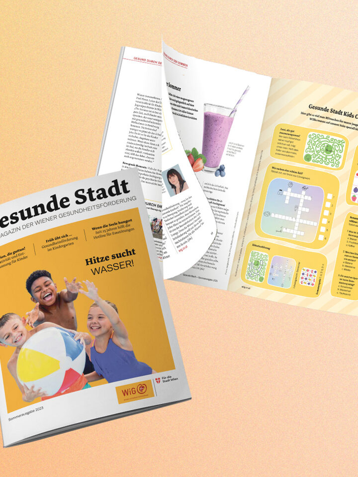 Eine Zeitschrift mit dem Titel „Gesunde Stadt“ mit einem Titelbild von drei lächelnden Menschen und einer aufgeschlagenen Seite mit Smoothie-Rezepten und Tipps zur Flüssigkeitszufuhr auf einem orangefarbenen Hintergrund mit Farbverlauf.